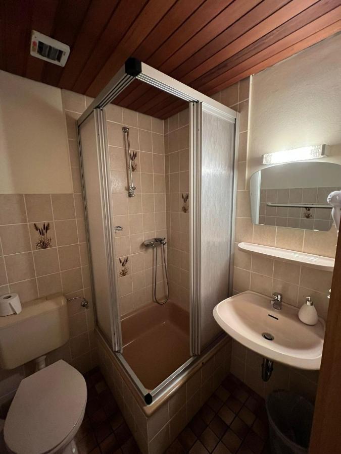 Restaurant Yamas im Haus Waldesruh Hotel Nettetal Bagian luar foto